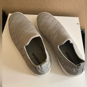 Womens size 7 Grey Soda brand slip on shoes